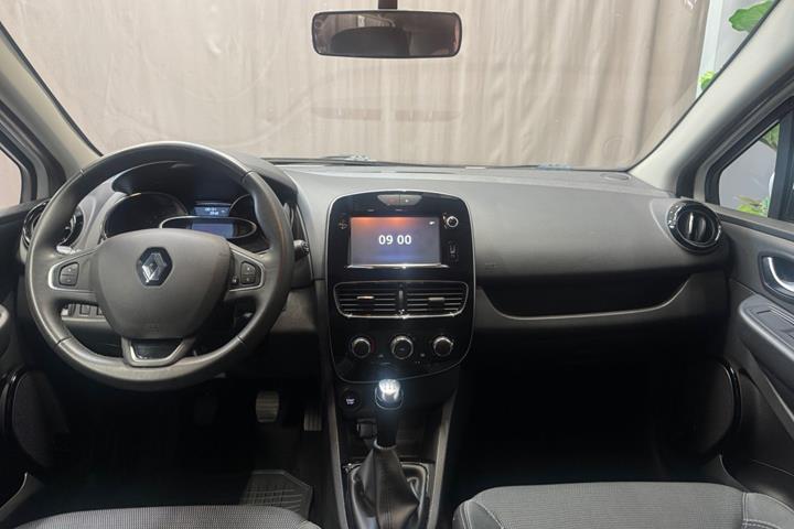 Hvid Renault Clio IV fra 2018