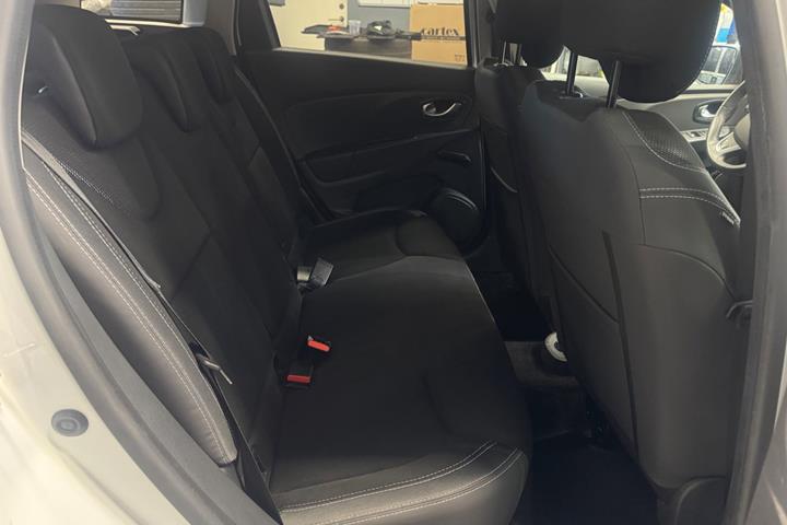 Hvid Renault Clio IV fra 2018