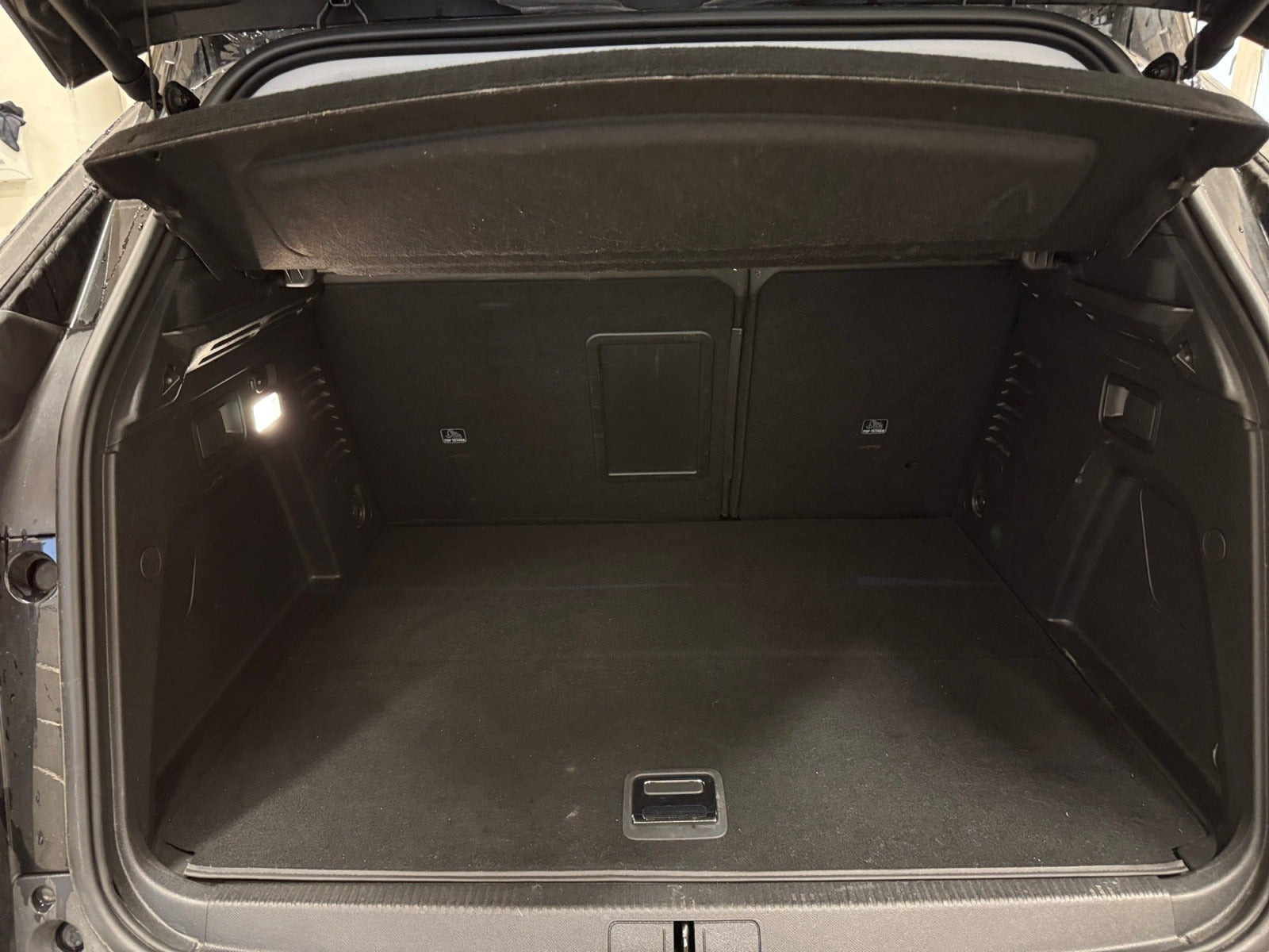 Sort Peugeot 3008 fra 2021