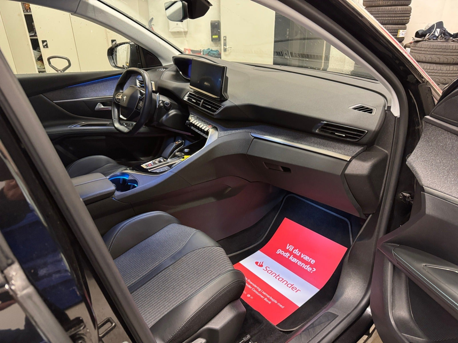 Sort Peugeot 3008 fra 2021