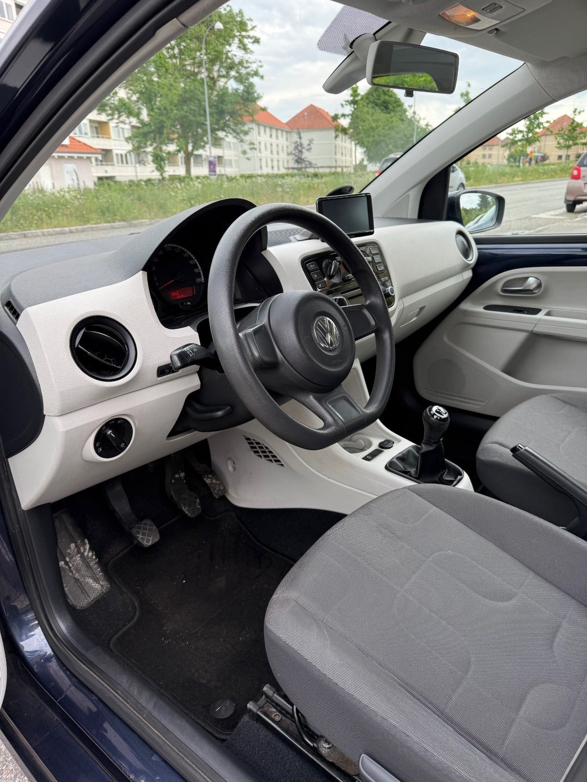 Blå VW UP! fra 2013