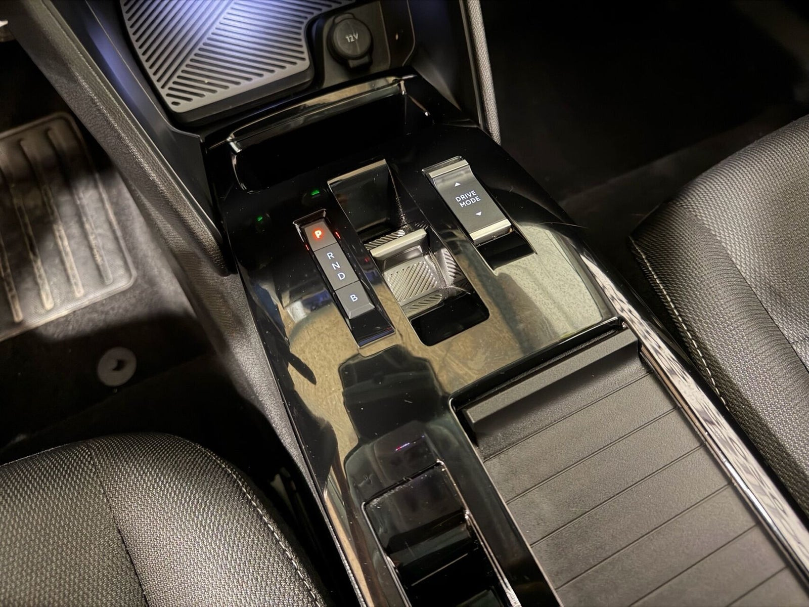 Sort Citroën ë-C4 fra 2025