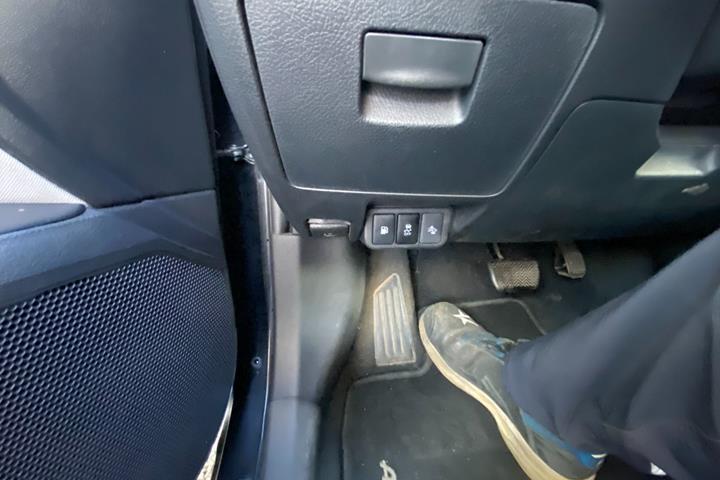 undefined Toyota Avensis fra 2016