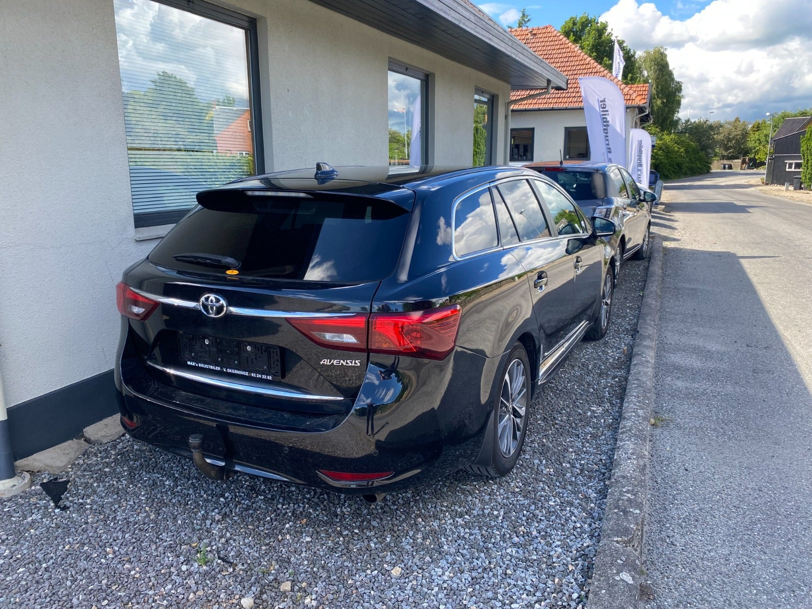 undefined Toyota Avensis fra 2016
