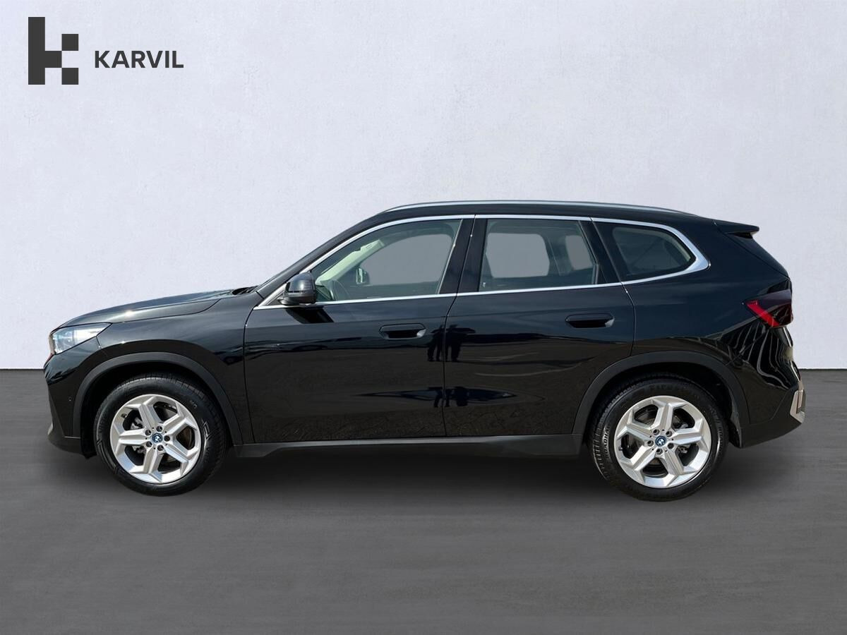 Sort BMW iX1 fra 2024