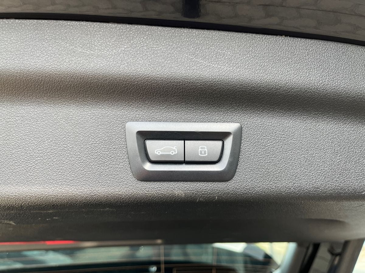 Sort BMW iX1 fra 2024