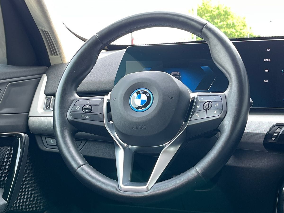 Sort BMW iX1 fra 2024