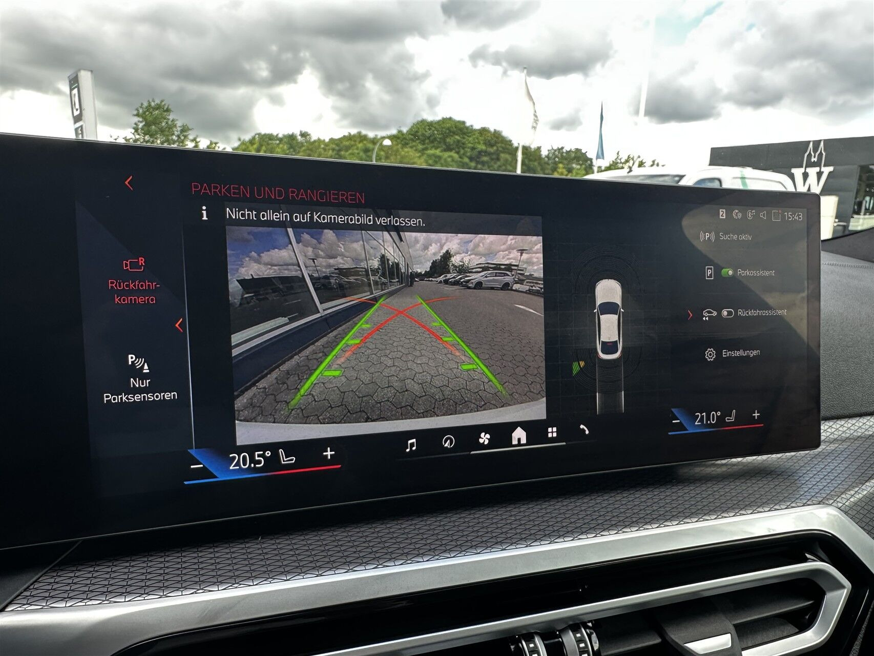Hvid BMW i4 fra 2023