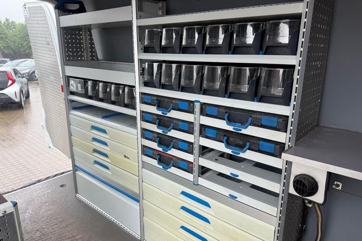 Hvid Mercedes Sprinter fra 2019