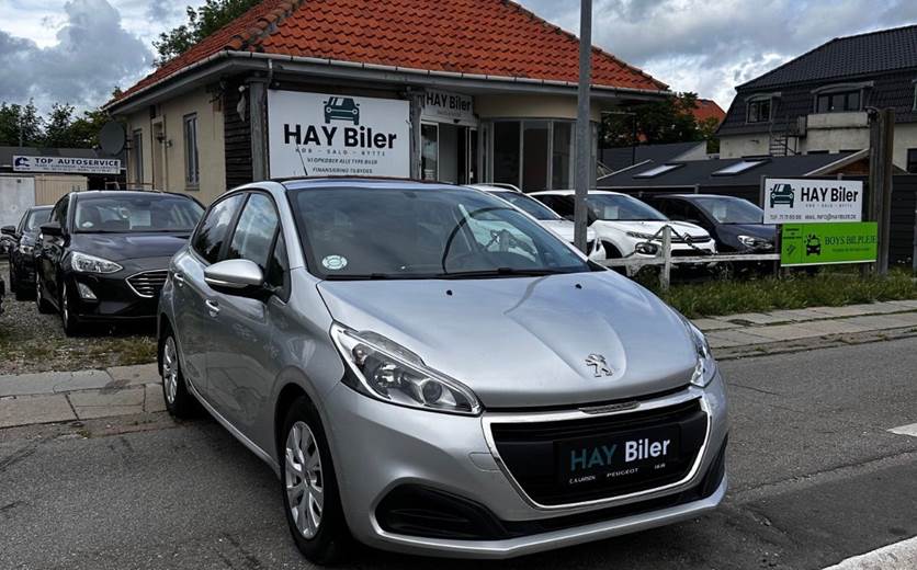 Peugeot 208 1,6 BlueHDi 100 Allure Sky