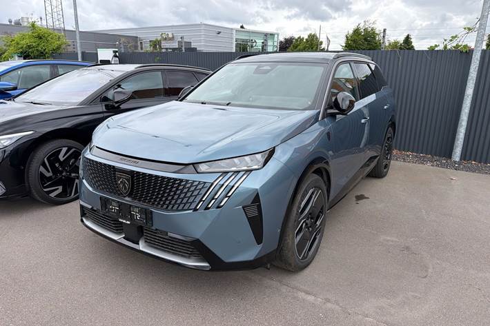 undefined Peugeot e-5008 fra 2025