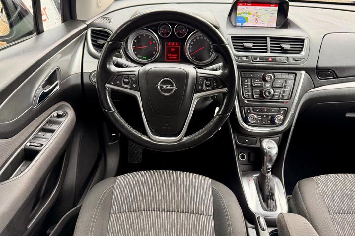 Sort Opel Mokka fra 2016