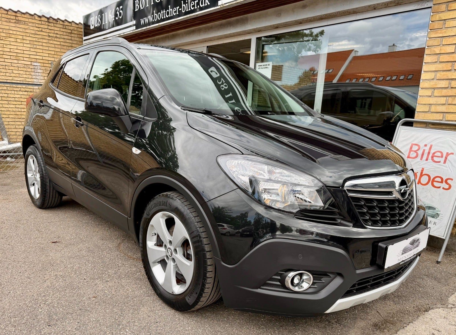 Sort Opel Mokka fra 2016
