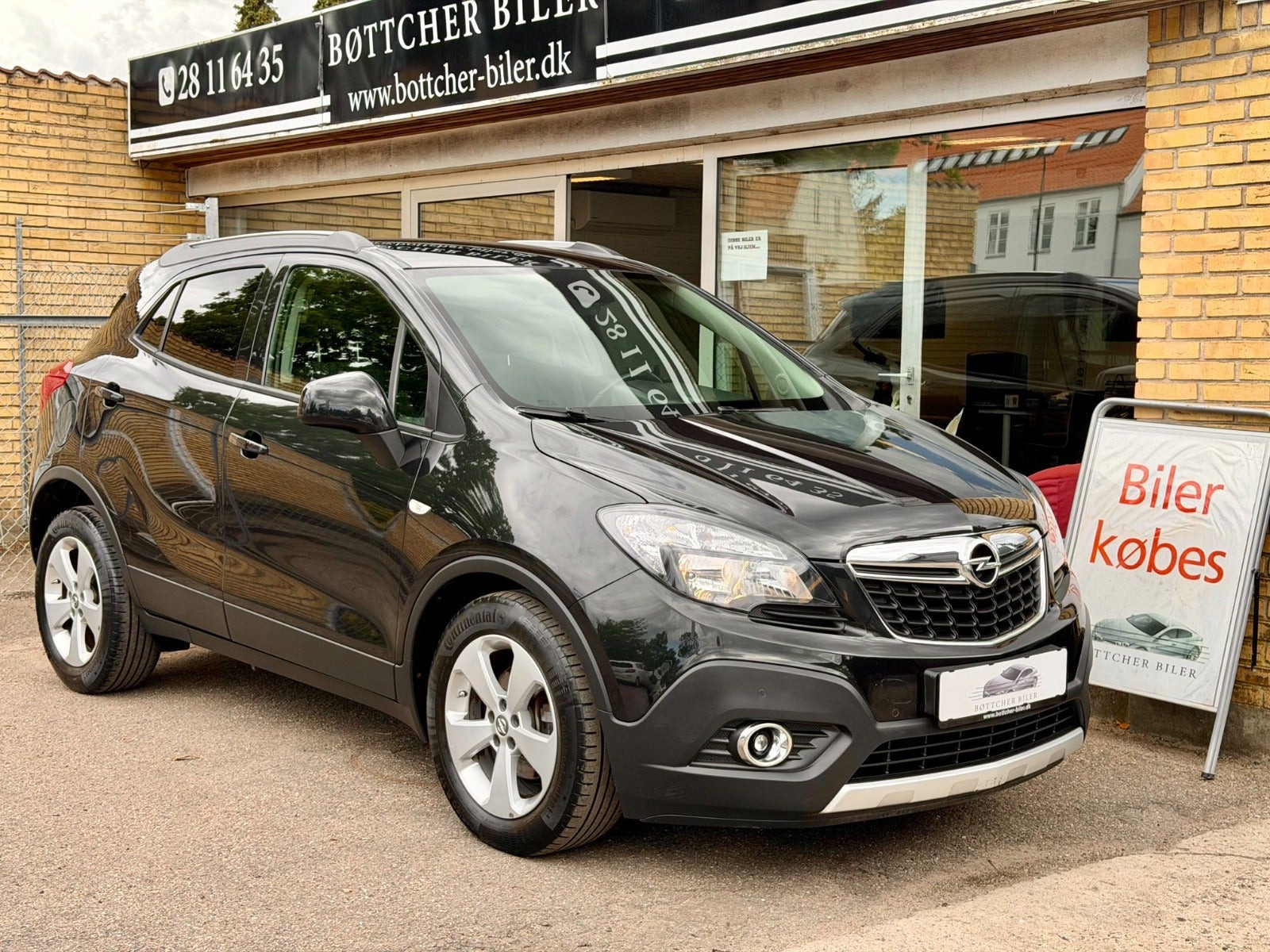 Sort Opel Mokka fra 2016