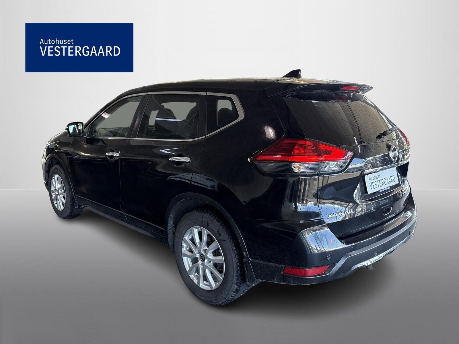 Sort Nissan X-Trail fra 2019