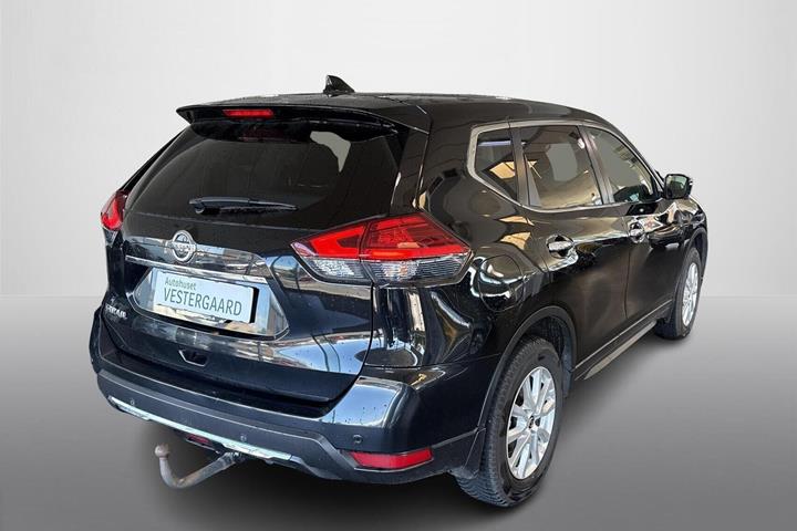 Sort Nissan X-Trail fra 2019