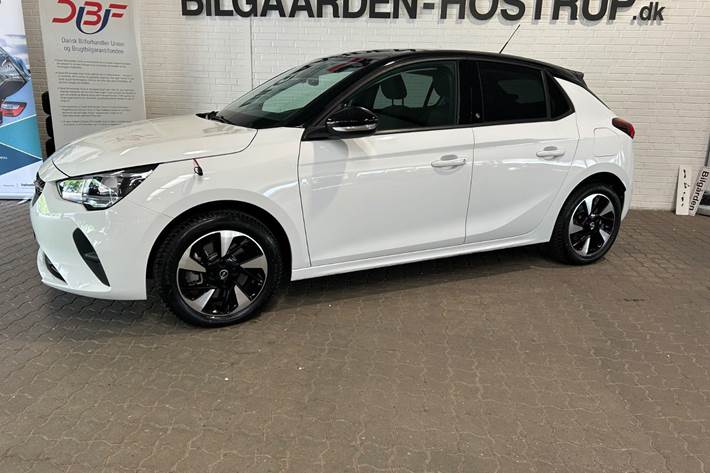 Hvid Opel Corsa-e fra 2023
