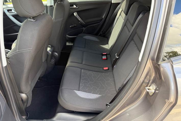 undefined Peugeot 2008 fra 2017