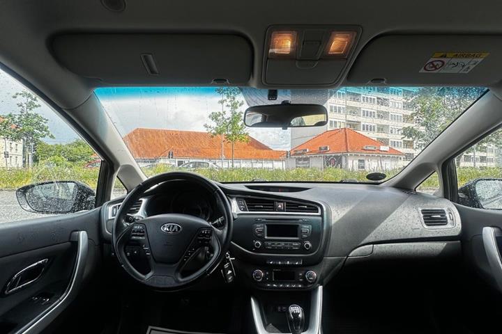 Sort Kia Ceed fra 2016