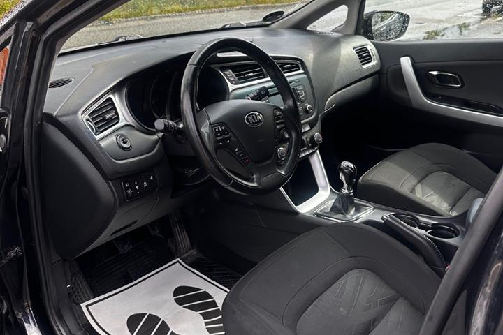 Sort Kia Ceed fra 2016