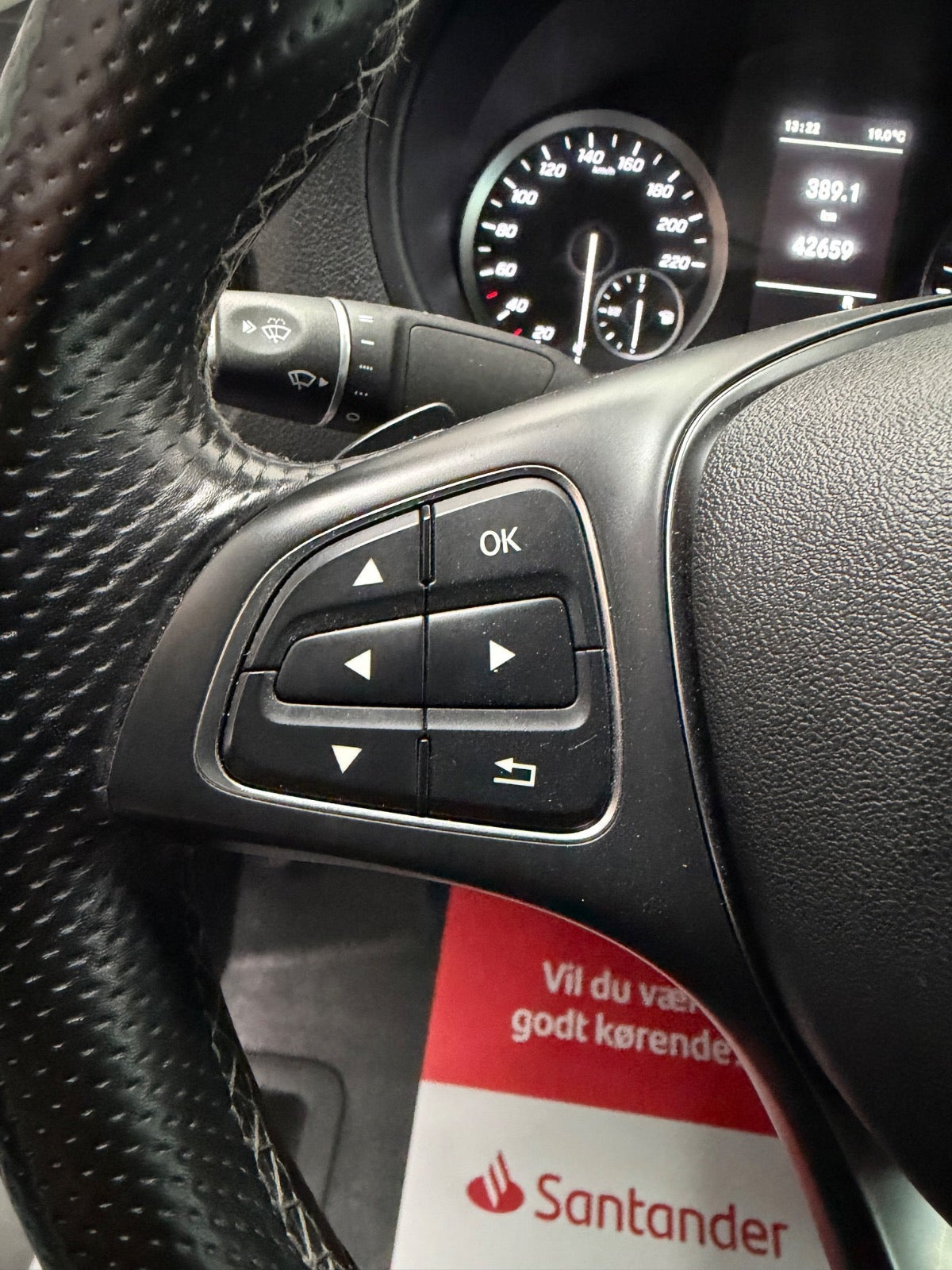 Sort Mercedes Vito 114 fra 2021