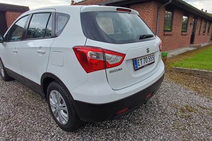 undefined Suzuki S-Cross fra 2017