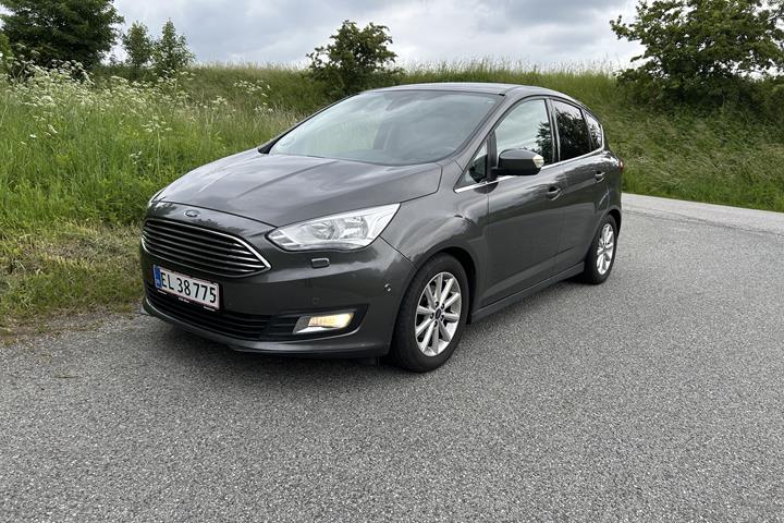 Grå Ford C-MAX fra 2017