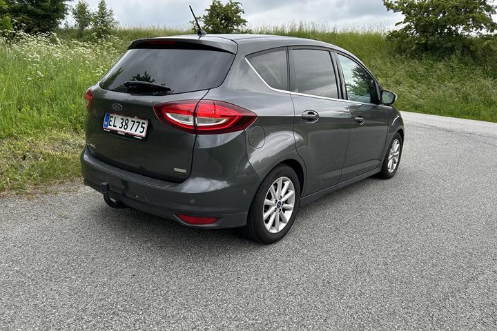 Grå Ford C-MAX fra 2017