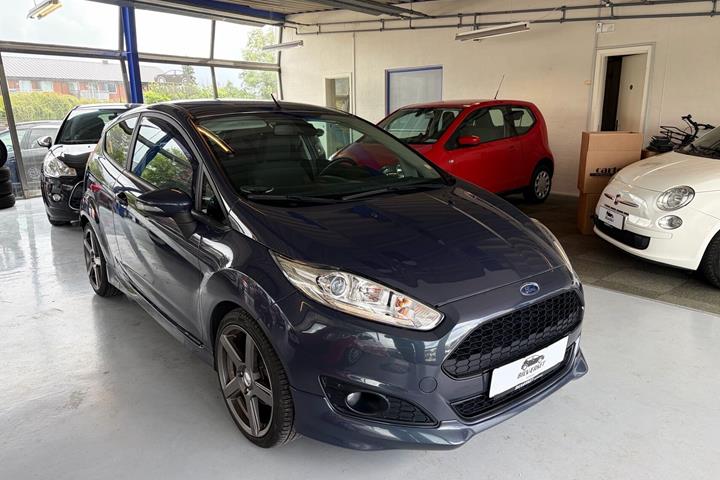 undefined Ford Fiesta fra 2014