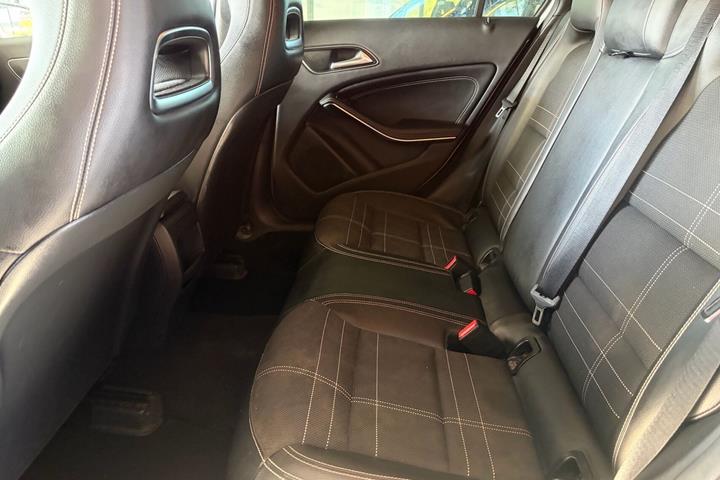 undefined Mercedes A180 d fra 2013