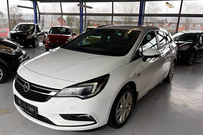 undefined Opel Astra fra 2019 set udefra