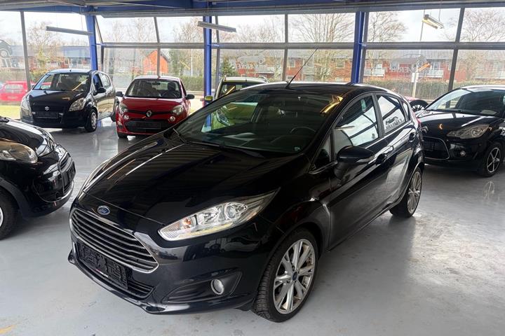 undefined Ford Fiesta fra 2014 set udefra