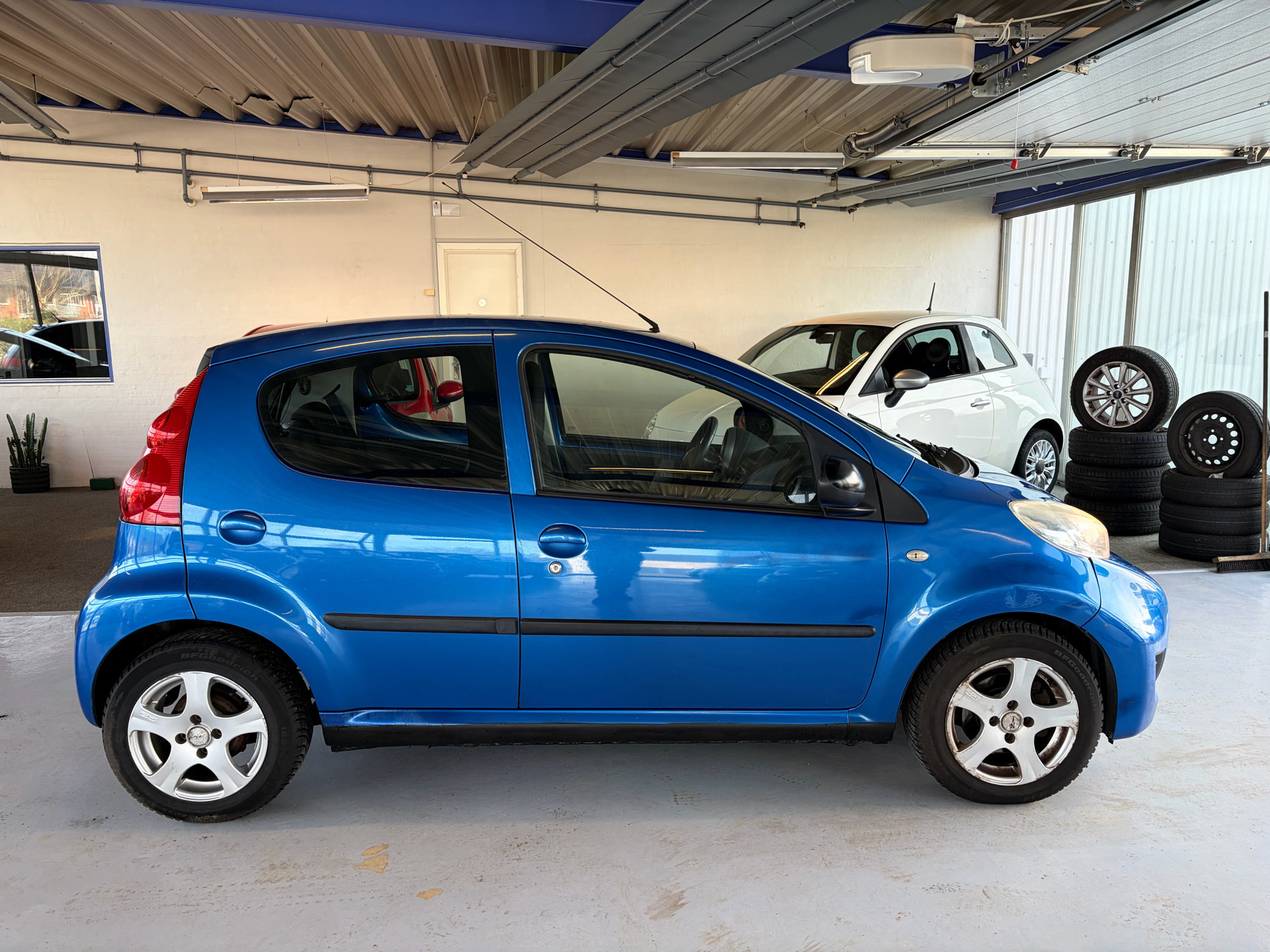 undefined Peugeot 107 fra 2010