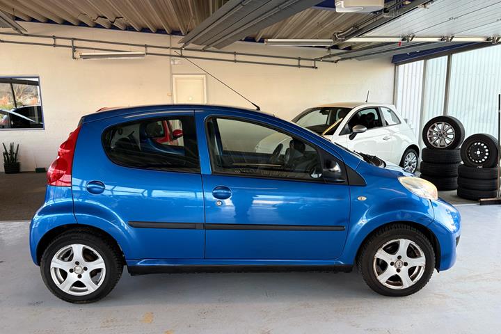 undefined Peugeot 107 fra 2010