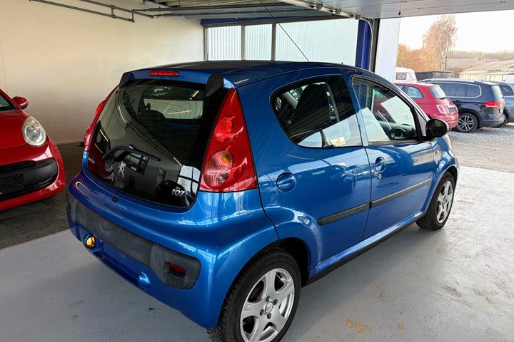 undefined Peugeot 107 fra 2010