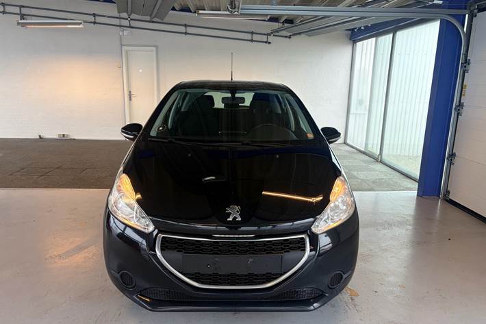 undefined Peugeot 208 fra 2014