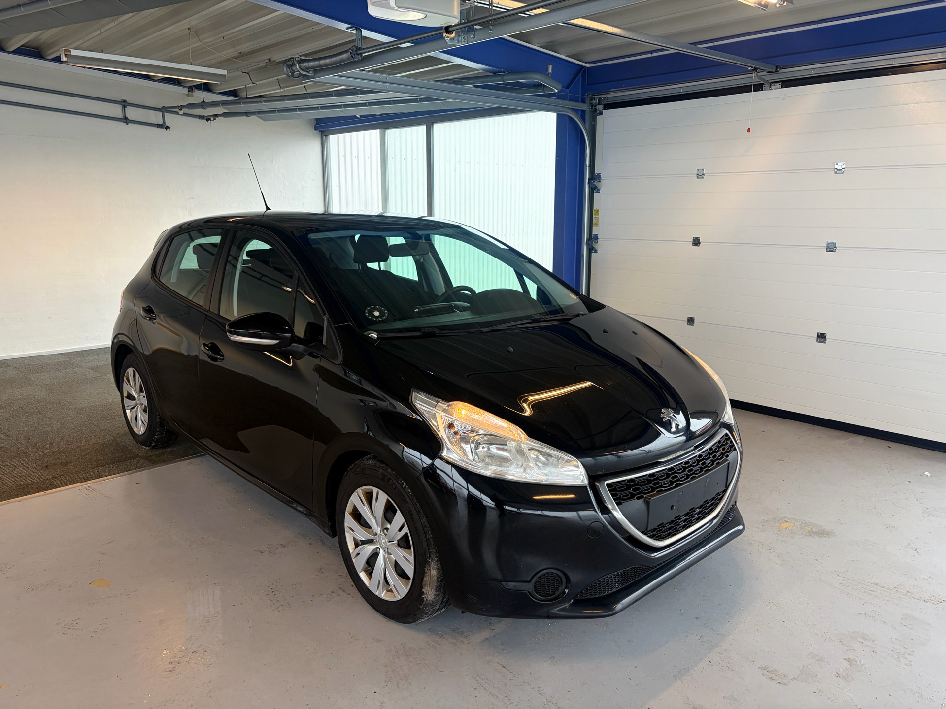 undefined Peugeot 208 fra 2014