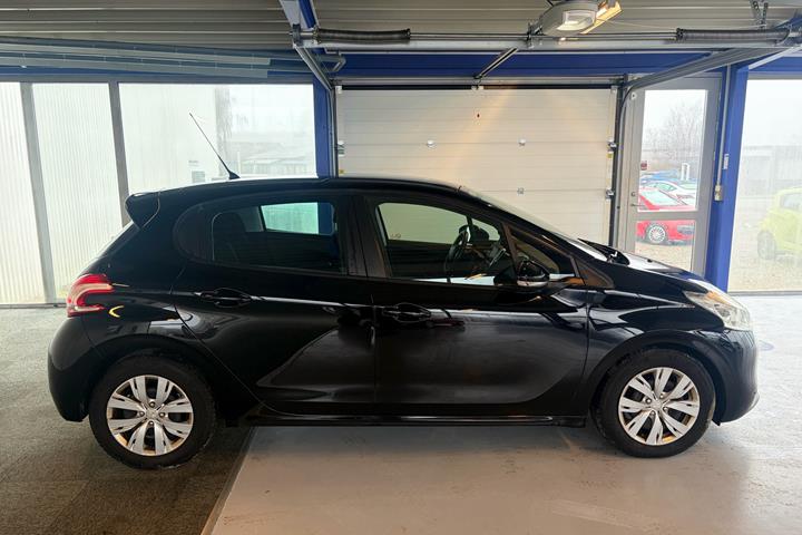 undefined Peugeot 208 fra 2014