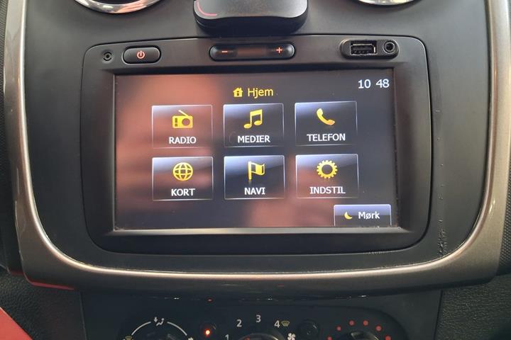 Sort Dacia Logan fra 2015