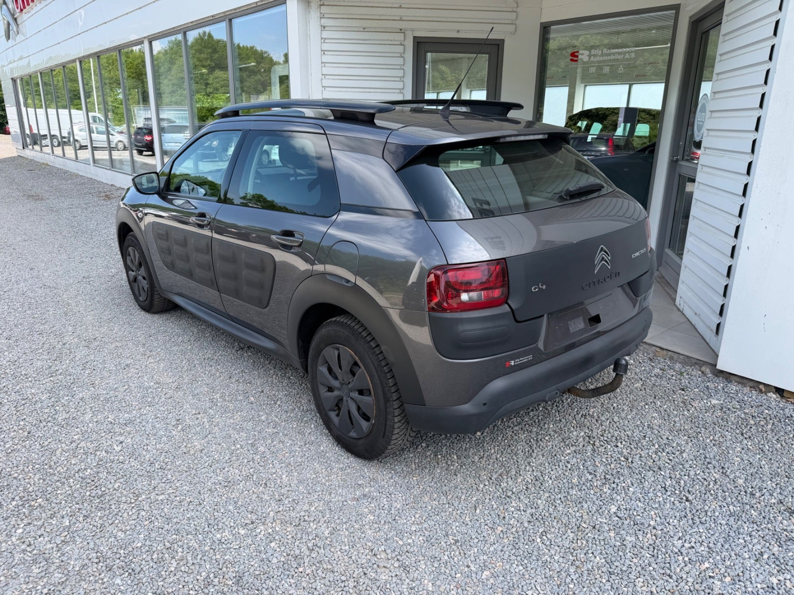 Grå Citroën C4 Cactus fra 2018