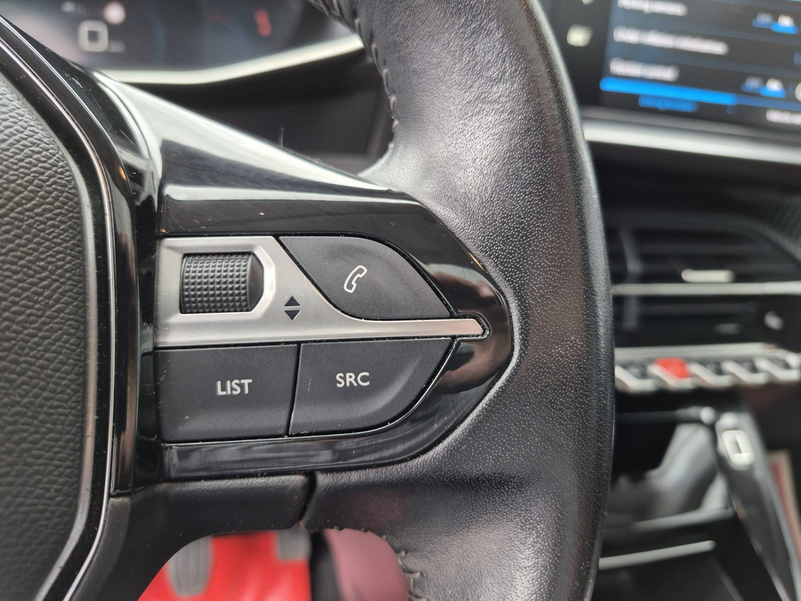 Sort Peugeot 208 fra 2020
