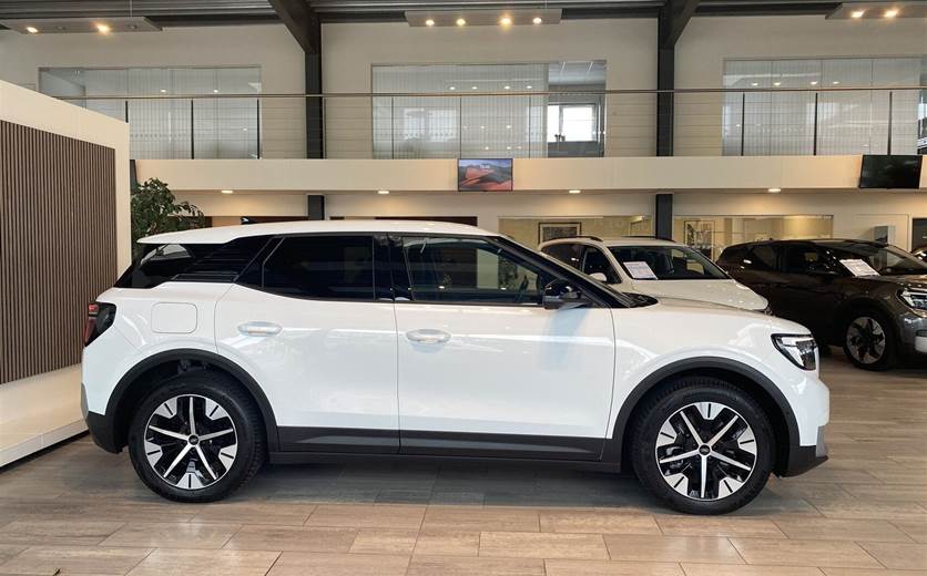 Ford Explorer 77 Select Extended Range