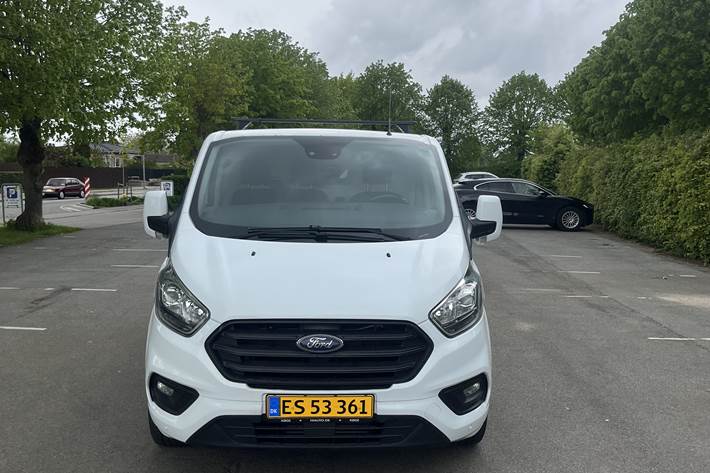 Hvid Ford Transit Custom Van fra 2018