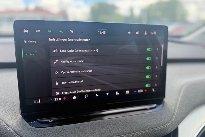 Grå Skoda Enyaq fra 2024