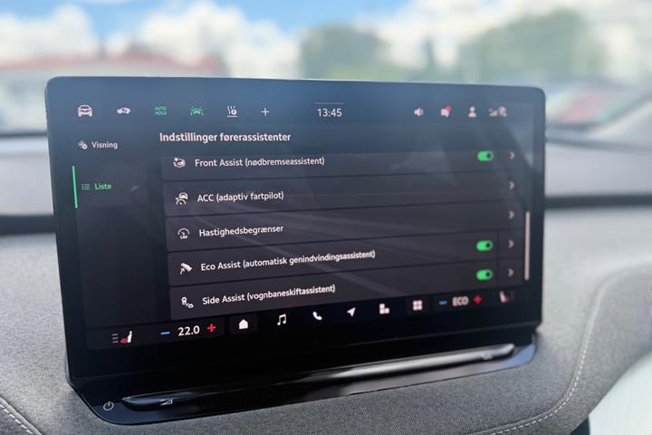 Grå Skoda Enyaq fra 2024