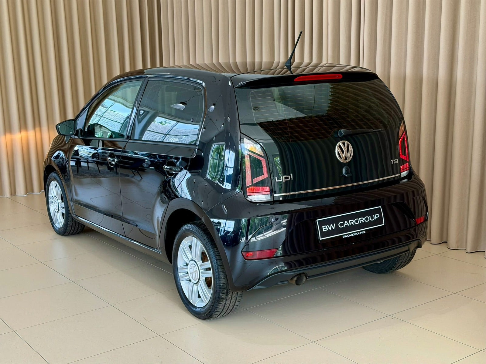 Sort VW UP! fra 2017