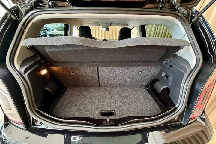Sort VW UP! fra 2017