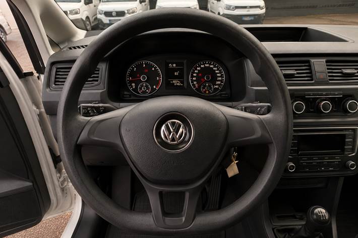 Hvid VW Caddy Maxi fra 2020