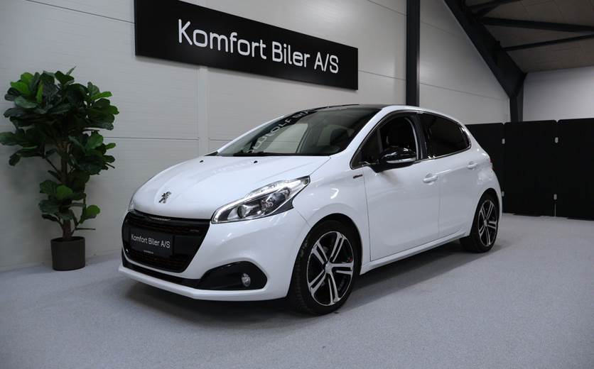 Peugeot 208 1,6 BlueHDi 100 GT Line Sky