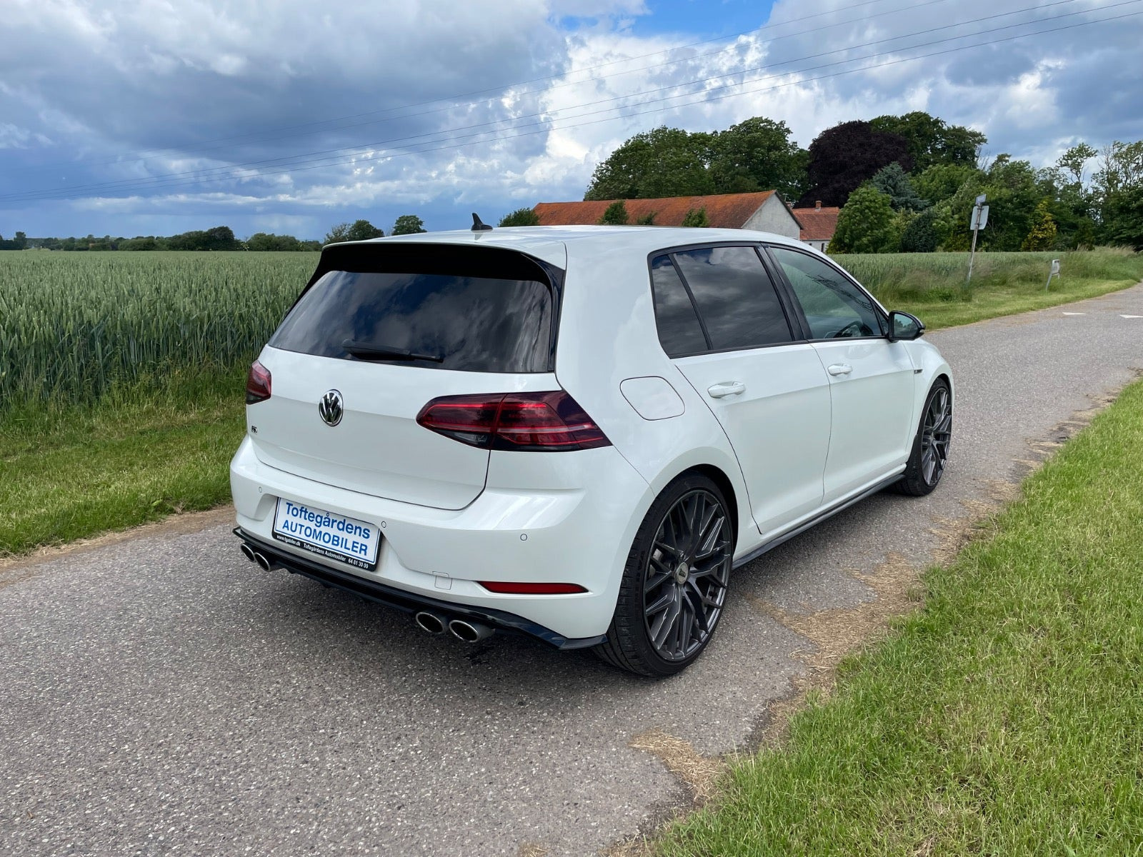 Hvid VW Golf VII fra 2018